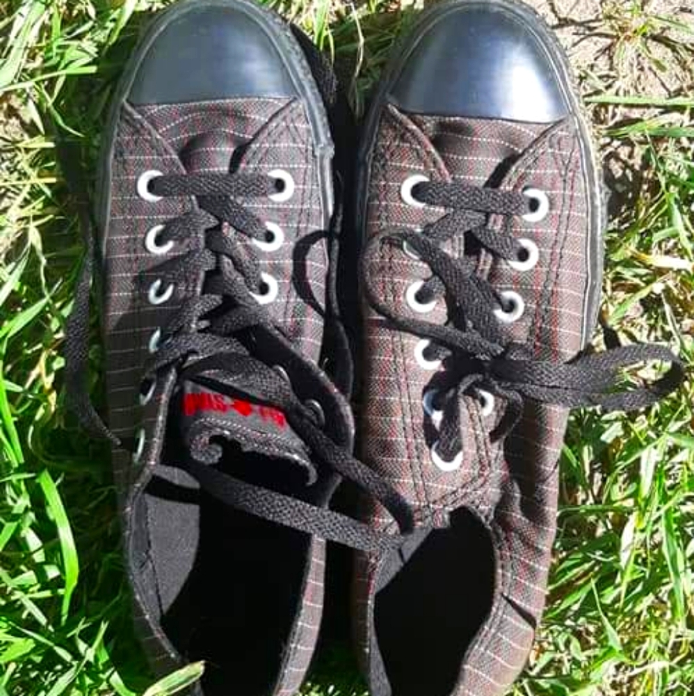 Plaid Converse